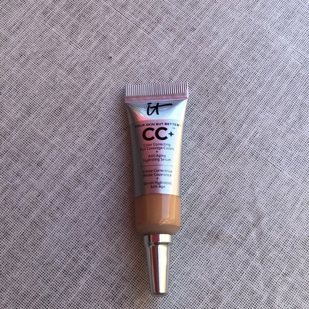It Cosmetics CC+ Color Correcting Full Coverage Cream/NWT